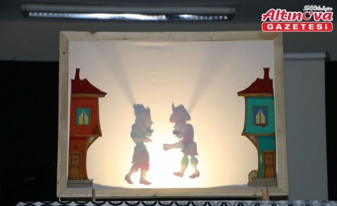 Of'ta öğrenciler tiyatro oyunu izledi