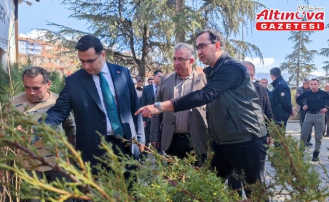 Oğuzlar’da Orman Haftası kapsamında 2 bin 500 fidan dağıtıldı