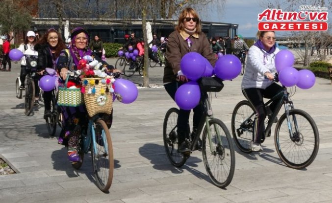 Ordu'da kadınlar “8 Mart Dünya Kadınlar Günü“nde pedal çevirdi