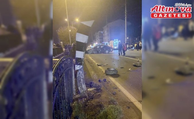 Samsun'da köprü korkuluğuna çarpan otomobildeki 2 kişi yaralandı