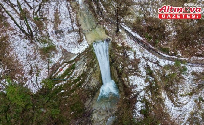 Sorkun Şelaleleri Tabiat Anıtı kar yağışıyla ayrı güzelliğe büründü