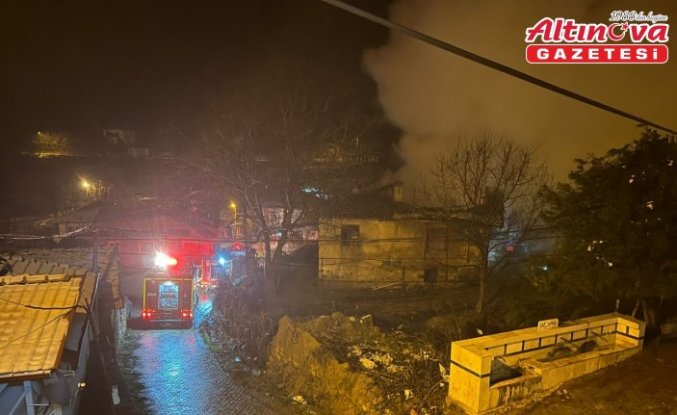 Tokat'ta çıkan yangında 2 katlı ev kullanılmaz hale geldi