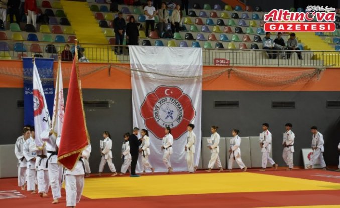 Trabzon'da 2026 Spor Toto Gençler Türkiye Judo Şampiyonası başladı