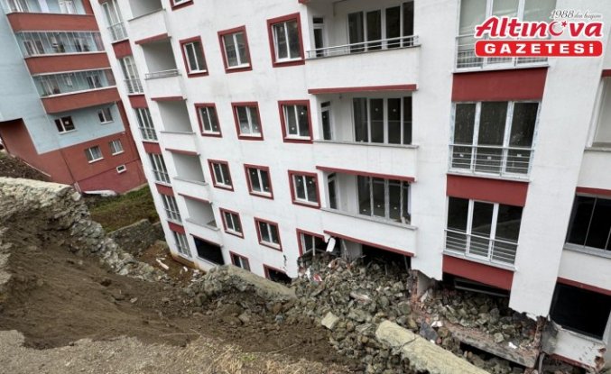 Trabzon'da istinat duvarının çökmesi sonucu bir bina zarar gördü