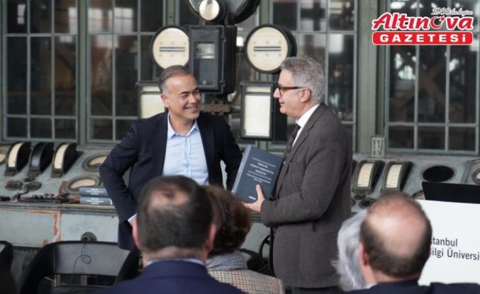 Prof. Dr. Turgut Tarhanlı onuruna yazılan kitap takdim edildi