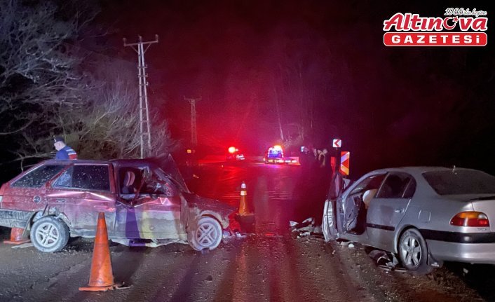 Bolu'da iki otomobilin çarpıştığı kazada 1 kişi öldü, 5 kişi yaralandı