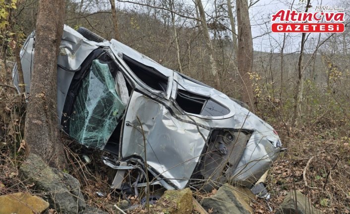 Samsun'da devrilen otomobildeki 1 kişi öldü, 1 kişi yaralandı
