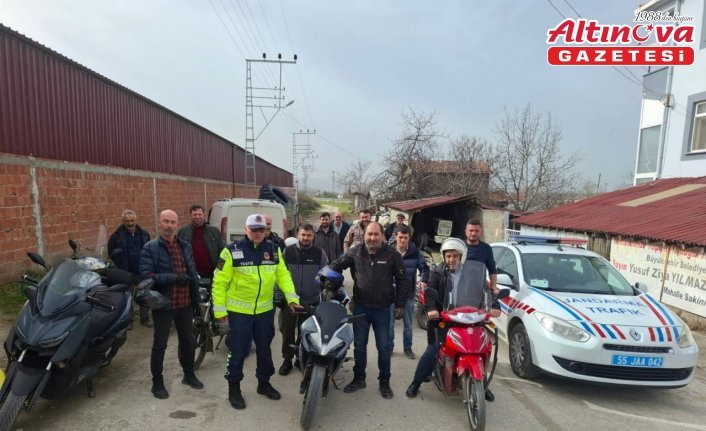Alaçam'da motosiklet sürücülerine trafik eğitimi verildi