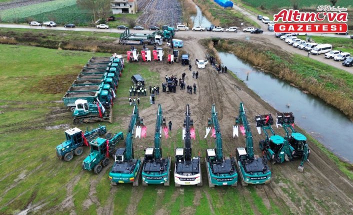 Bafra Ovası'nda drenaj temizlik ve bakım çalışmalarına başlandı