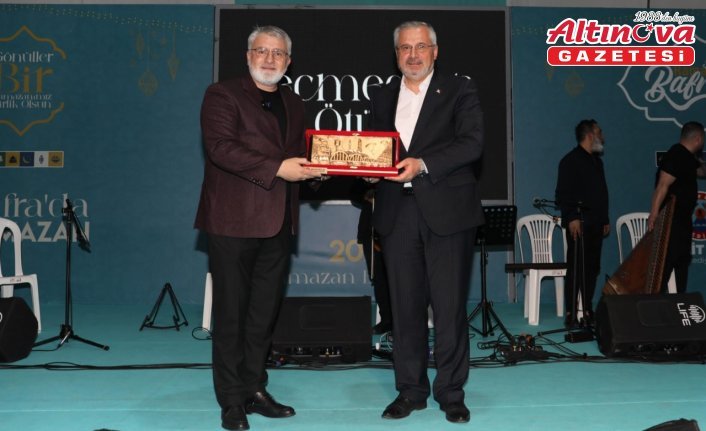 Bafra'da ilahi ve kaside gecesi düzenlendi