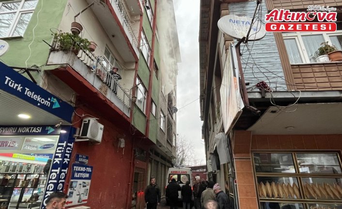 Samsun'da evde çıkan yangında 2 kişi dumandan etkilendi