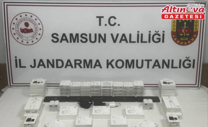 Yakakent'te gümrük kaçağı elektronik ürünler ele geçirildi