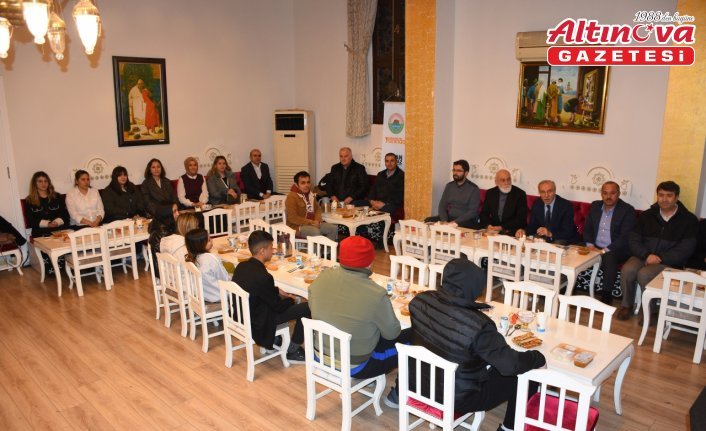 Samsun'da tedbir altındaki çocuklar iftarda buluştu