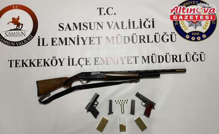 Tekkeköy'de bir evde 3 ruhsatsız silah ele geçirildi