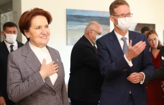 ANKARA - İYİ Parti Genel Başkanı Akşener, AB büyükelçileriyle görüştü