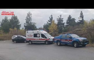 Bafra'da boşanmış çift otomobil içinde ölü bulundu