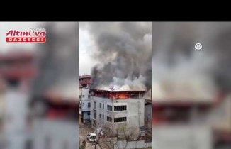 Samsun'da evin çatısında çıkan yangın söndürüldü