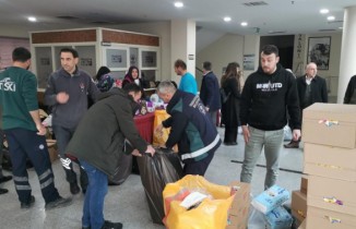TRABZON - Karadeniz'den deprem bölgesine yardımlar devam ediyor